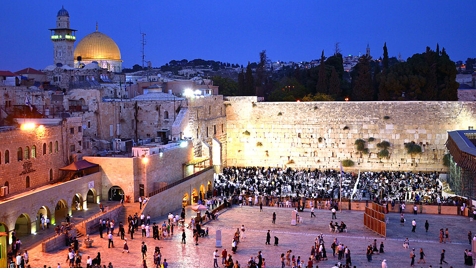 /images/r/westren-wall-at-night-jerusalem-israel/c960x540g115-253-1480-1020/westren-wall-at-night-jerusalem-israel.jpg