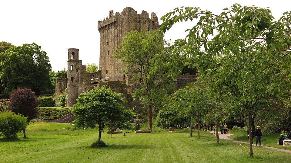 /images/r/blarney-castle-550111/c960x540g84-0-4268-2353/blarney-castle-550111.jpg
