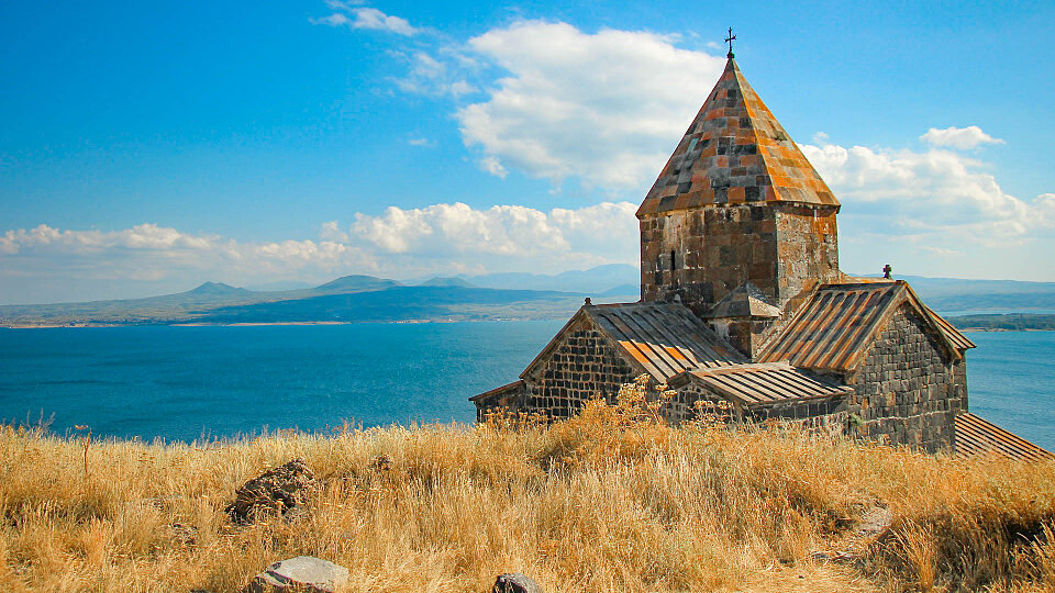 /images/r/lake-sevan_armenia4-7/c960x540g0-180-1920-1260/lake-sevan_armenia4-7.jpg