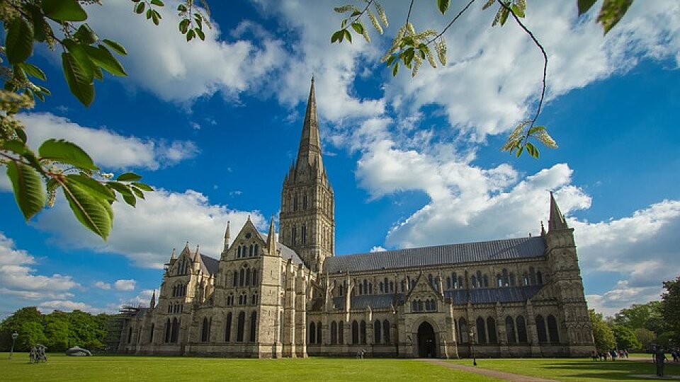 /images/r/salisbury-cathedral-england/c960x540g0-24-640-384/salisbury-cathedral-england.jpg