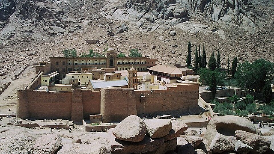 /images/r/st-catherines-monastery-egypt/c960x540g0-39-640-399/st-catherines-monastery-egypt.jpg