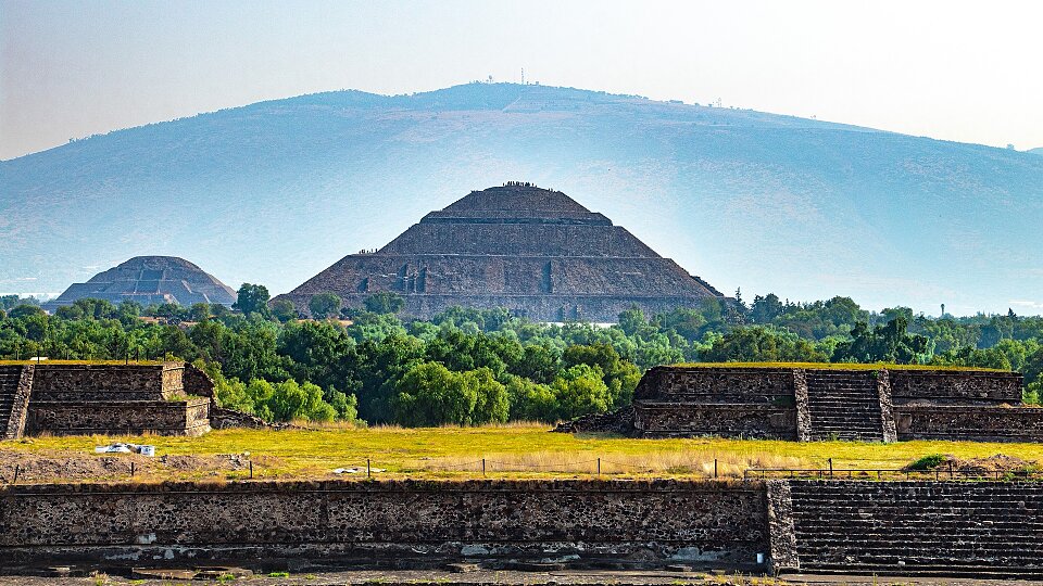/images/r/teotihuacan-mexico-pyramids/c960x540g0-200-1920-1280/teotihuacan-mexico-pyramids.jpg