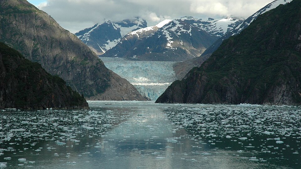 /images/r/tracy_arm_fjord_sawyer_glacier_alaska/c960x540g0-150-2048-1302/tracy_arm_fjord_sawyer_glacier_alaska.jpg