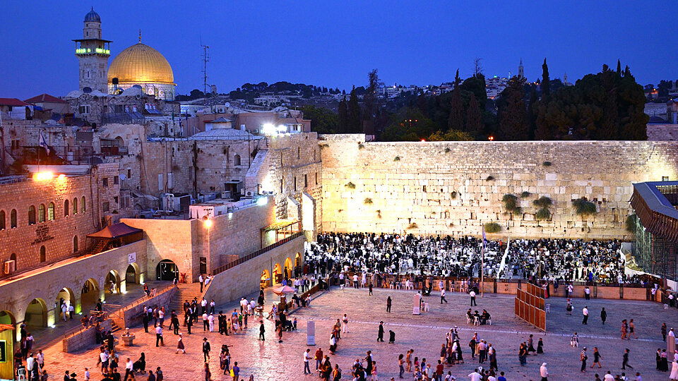 /images/r/westren-wall-at-night-jerusalem-israel/c960x540g107-255-1491-1033/westren-wall-at-night-jerusalem-israel.jpg