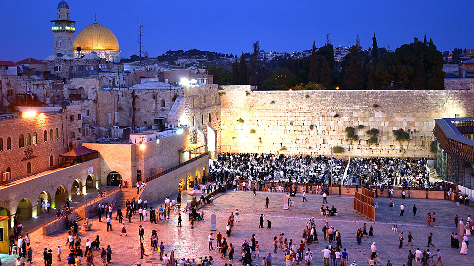/images/r/westren-wall-at-night-jerusalem-israel/c960x540g110-275-1515-1066/westren-wall-at-night-jerusalem-israel.jpg